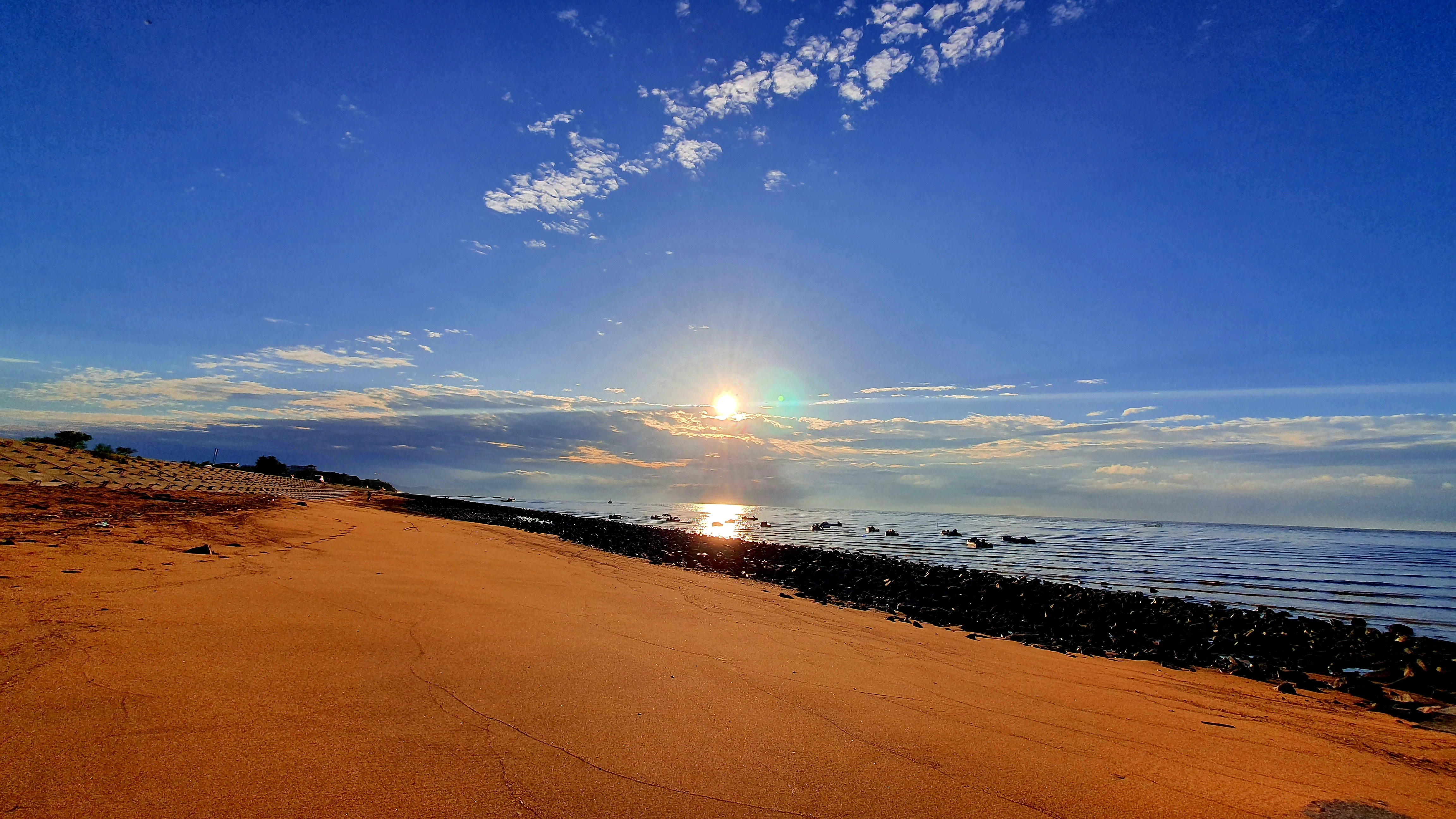 早晨海边